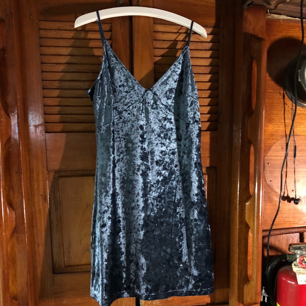 Boutique Navy velvet dress - Picture 4 of 8